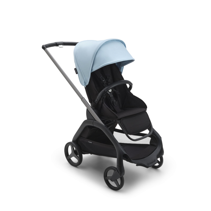 familia paseando bugaboo bee 6 silla dragonfly