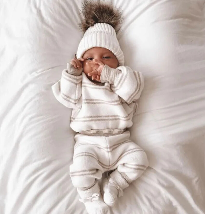 bebe abrigado con jersey