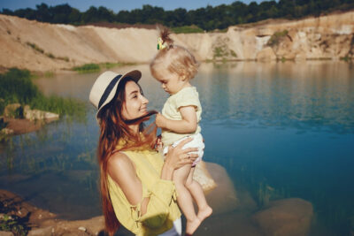 viajando en semana santa madre e hija